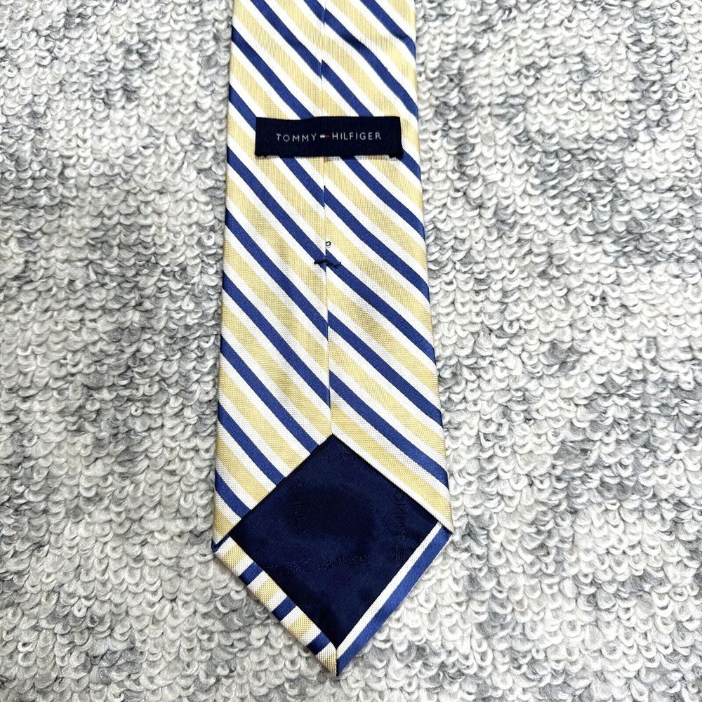 Tommy Hilfiger Men's One Size Blue Green Classic Diagonal Striped Tie 3.5"x60"